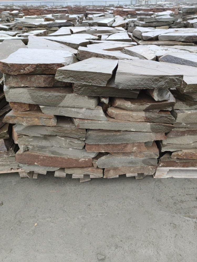 Плитняк песчаник серо-зелёный для мощения 60-65 мм купить в Псковской области