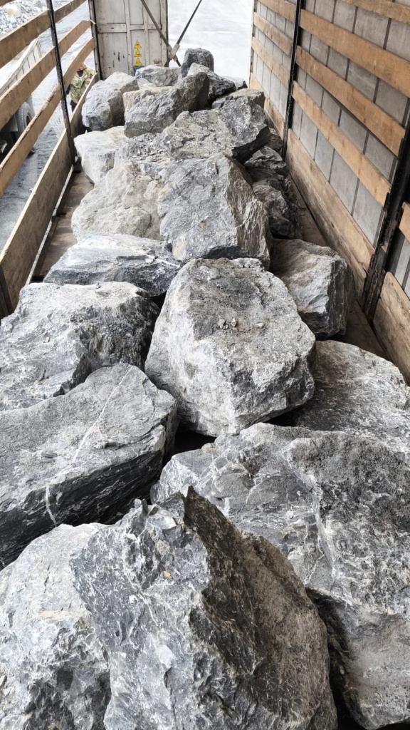 Купить серые валуны