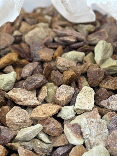 Златолит персиковый декоративная каменная крошка купить в Псковской области