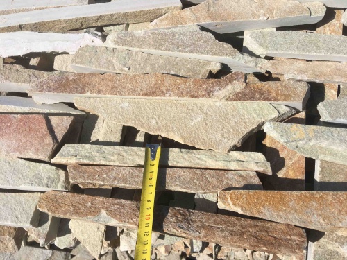 Горбушка златолит золотистый для облицовки купить в Псковской области