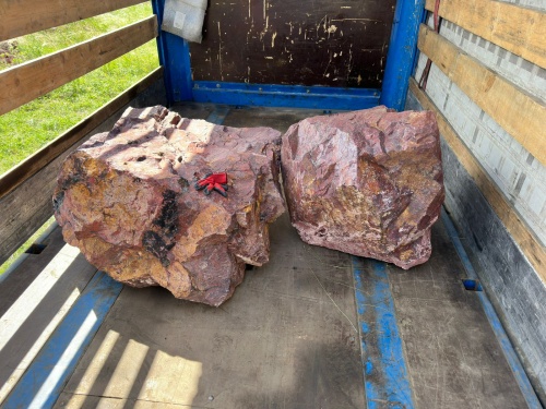 Ландшафтные глыбы красно-фиолетовые 200-1000 килограмм купить в Псковской области