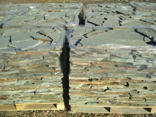 Плитняк златолит зелёный для цоколя, отмостки купить в Псковской области