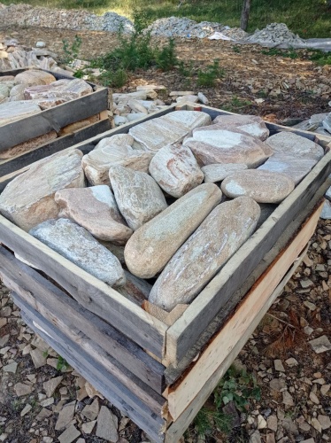 Златолит жёлтый, жёлто-зелёный глыбки и валуны для ланшафтного дизайна купить в Псковской области