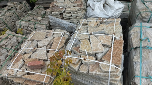 Гранитный плитняк галтованный для парковки купить в Псковской области