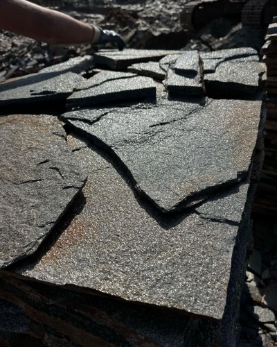 Плитняк златолит серебристый для фасада купить в Псковской области