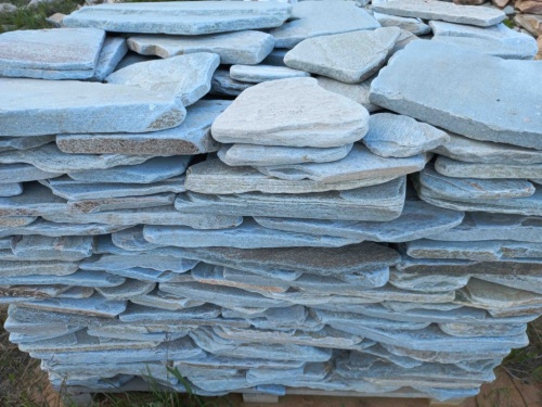 Плитняк златолит зелёный галтованный для цоколя купить в Псковской области